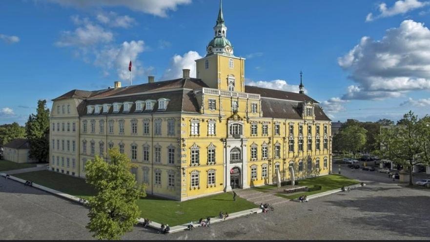 City Apartment Stadtblick Im Centrum Von Oldenburg Exterior foto